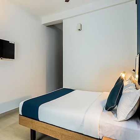 Hotel Accadia Residency Kochi Exterior foto