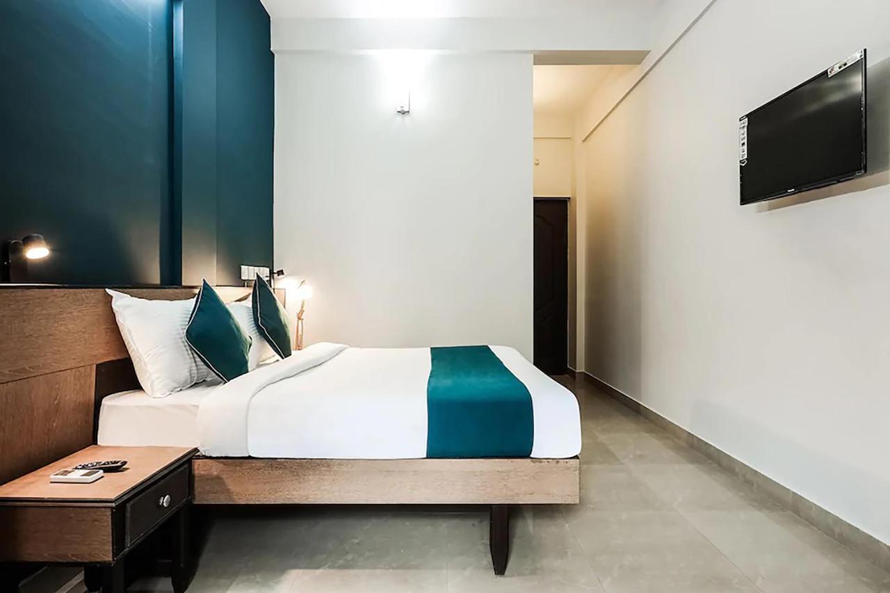 Hotel Accadia Residency Kochi Exterior foto